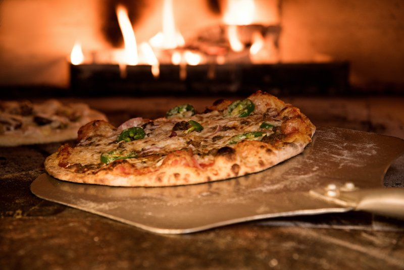 Owners Nets $173,000 Annually from this Florida Pizza Shop for Sale
