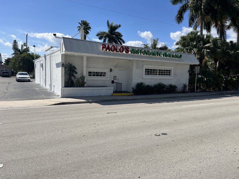 Second Gen Restaurant Space for Lease in Dania Beach – Excellent Visibility
