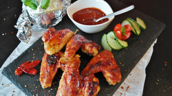 Established Wing Restaurant for Sale with Bar - Volume of $500,000 Plus!